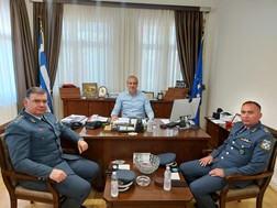 Εθιμοτυπική επίσκεψη στο Δήμαρχο Ελασσόνας από τον νέο Αστυνομικό Διευθυντή Λάρισας