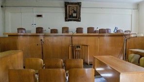 MOΔ Λάρισας: Ένοχος 53χρονος Βολιώτης ελεύθερος επαγγελματίας για ασέλγεια σε 16χρονη