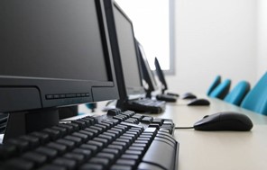 Νέοι υπολογιστές στα σχολεία επαγγελματικής εκπαίδευσης της Θεσσαλίας 