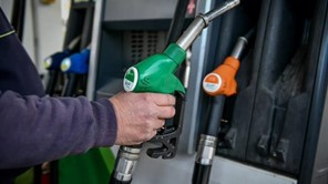 Ανοίγει η πλατφόρμα του Fuel Pass 2 – Τα κριτήρια, οι δικαιούχοι και τα ποσά