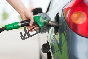 Στα ύψη η τιμή της βενζίνης – Ανοδική πορεία και στη Λάρισα 