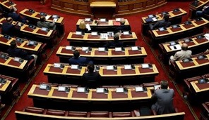 O χάρτης της επτακομματικής Βουλής - Τα σενάρια κατανομής των εδρών στη Λάρισα 