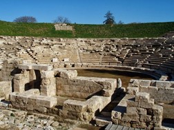 Δήμος Λαρισαίων: Α’ Αρχαίο Θέατρο και τοπική κοινωνία