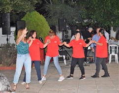 «Άρχισαν οι χοροί» στην πλατεία του Καλαμακίου του Δήμου Κιλελέρ