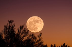 Πανσέληνος Αυγούστου: Πότε θα δούμε το ομορφότερο φεγγάρι της χρονιάς