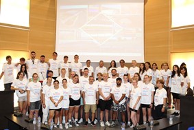 Νεαροί αθλητές  από τη Γερμανία και τον Γυμναστικό Σύλλογο Ολύμπια στην Περιφέρεια Θεσσαλίας