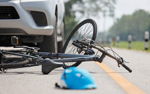 Ποδηλάτης παρασύρθηκε από αυτοκίνητο στη γέφυρα Αλκαζάρ 