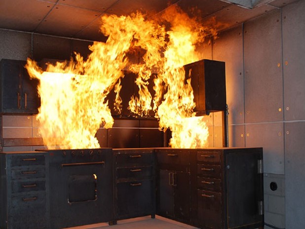 Φωτιά σε διαμέρισμα από το μάτι της κουζίνας στη Λάρισα