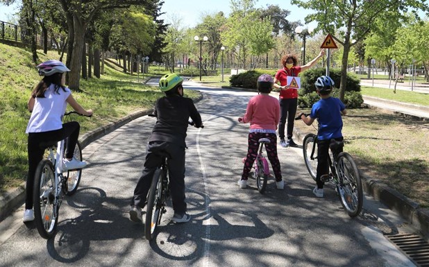 Δ.Λαρισαίων: Και τον Μάιο προγράμματα ποδηλατικής οδηγικής συμπεριφοράς   