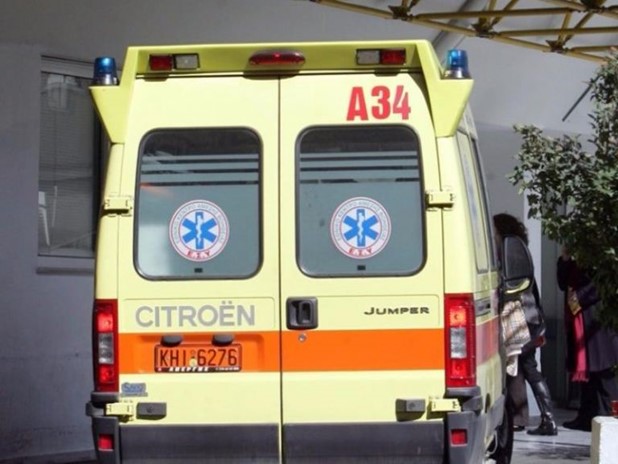 Λάρισα: Τροχαίο έξω από το Γενικό Νοσοκομείο - Τραυματίστηκε κοριτσάκι 